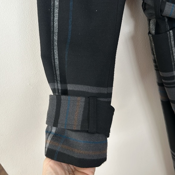 Jacket - Picture 3 of 4